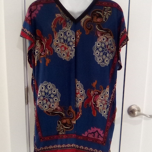 Silk like Oxford Circus Kimono Wrap Top - Picture 6 of 15